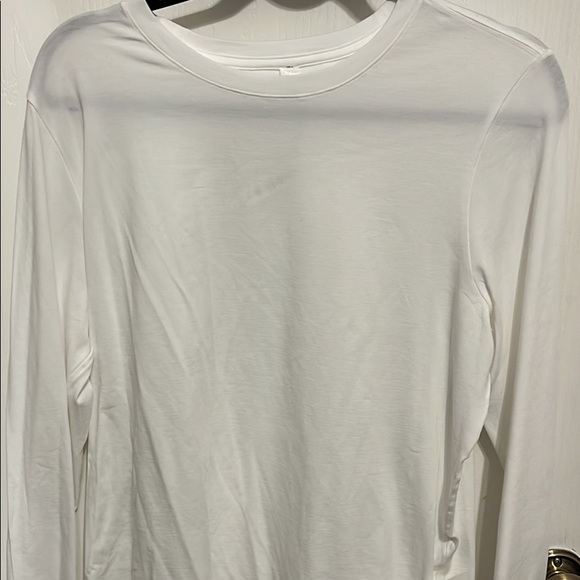 White Lululemon long sleeve - Picture 1 of 3